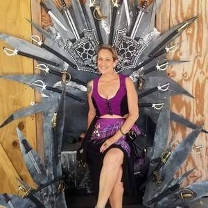 Meet your Posher, Lori